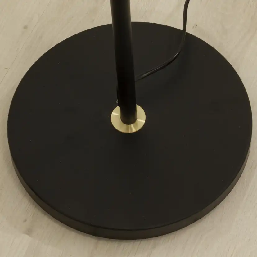 Golvlampa Aneta Bow 3-armad