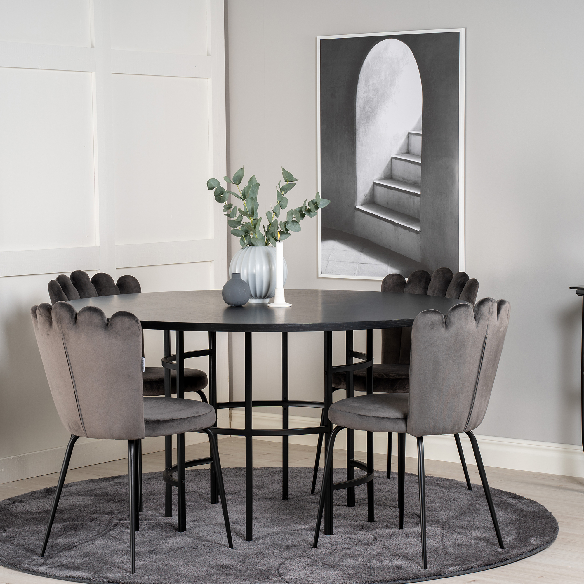 Matgrupp furniture/fashion Copenhagen med 4 Gråa Limhamn Light Stolar