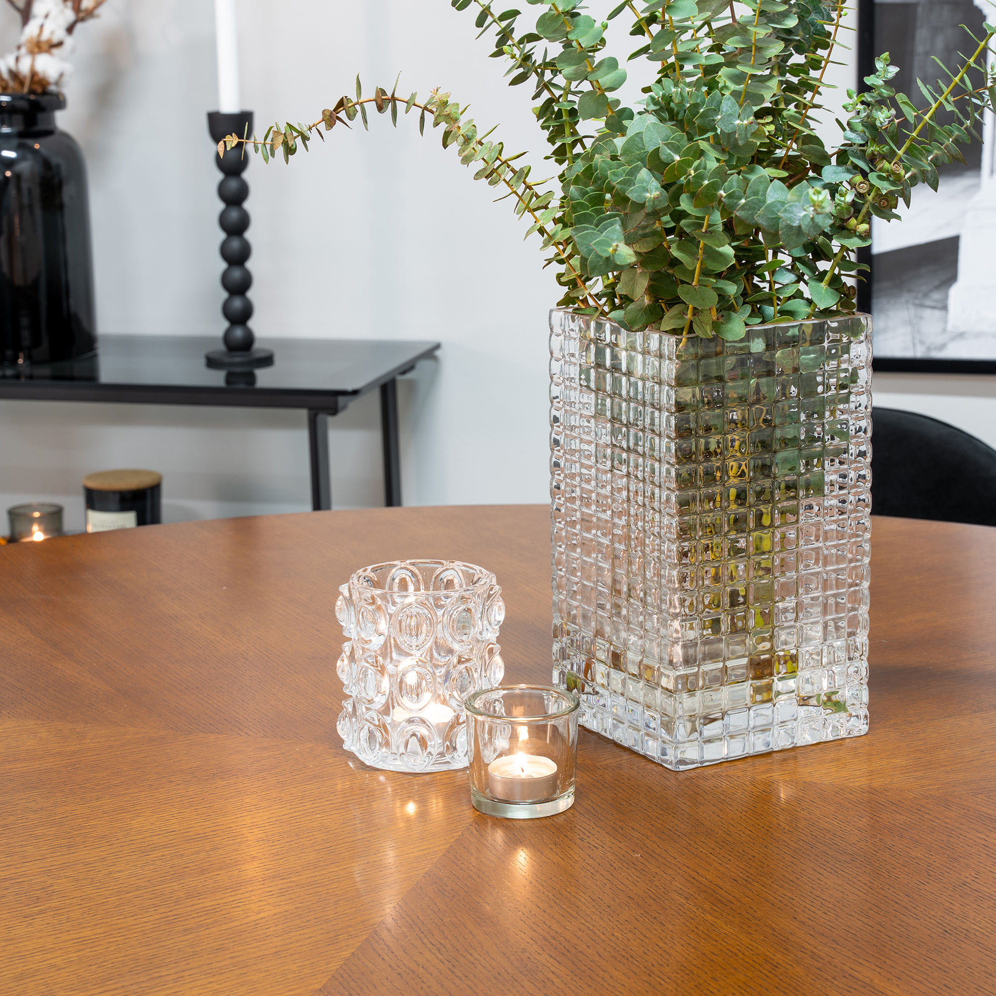 Matgrupp furniture/fashion Copenhagen med 4 Valentina Sammet Stolar