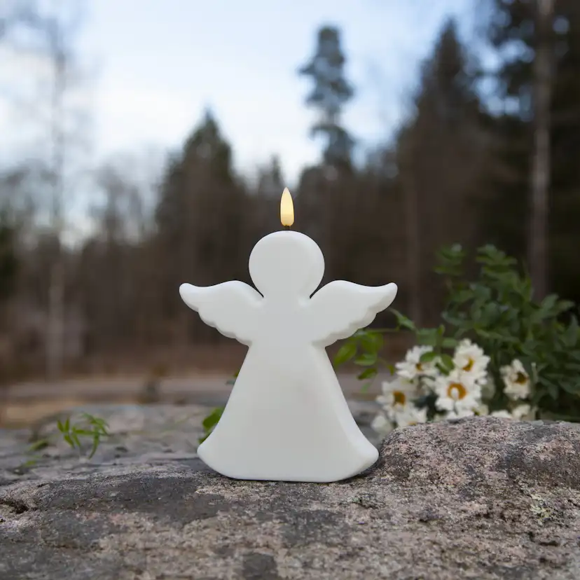 Gravljus Star Trading Flamme Angel LED