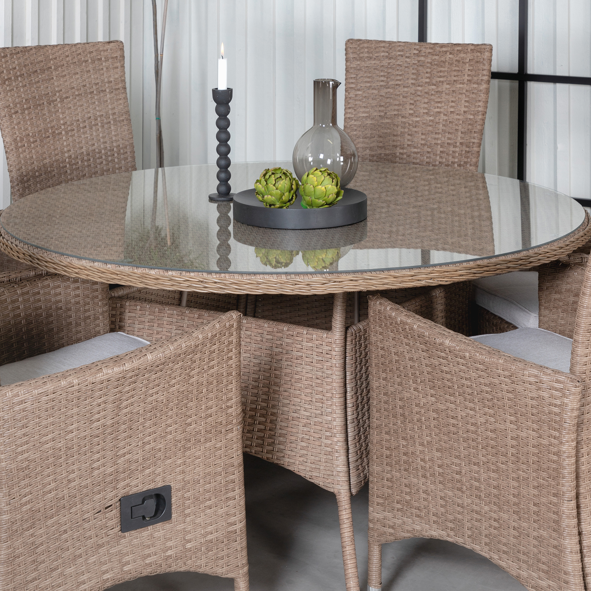Matgrupp Venture Home Viken Rund med 6 Pade Stolar