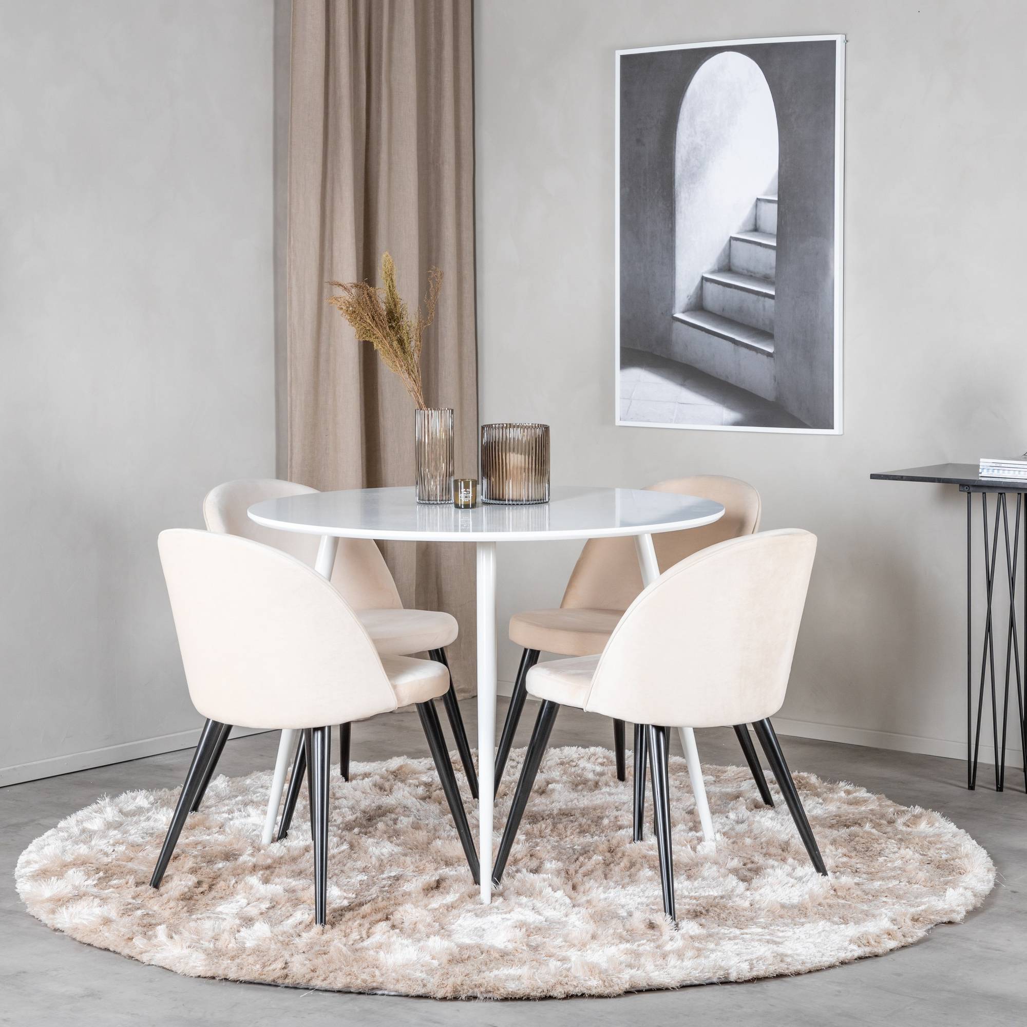 Matgrupp Concept 55 Ridones Runt Matbord 100 cm med 4 Valeri Matstol