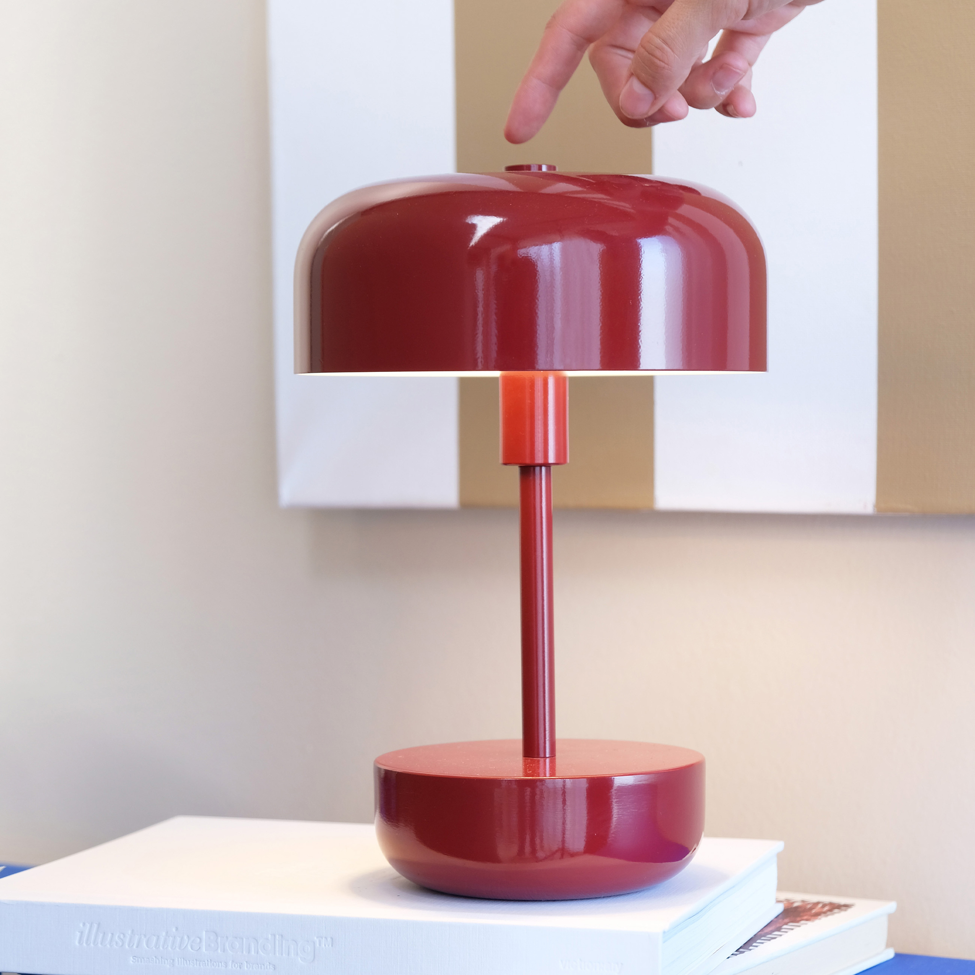 Portabel Bordslampa Dyberg Larsen Haipot LED Uppladdningsbar