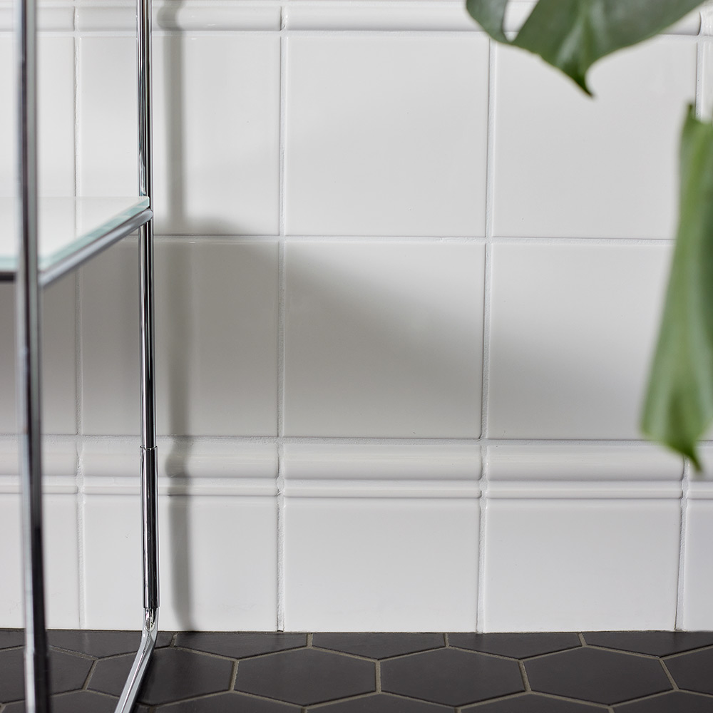 Kakelbård Konradssons Evolution London Vit Blank 5x15 cm