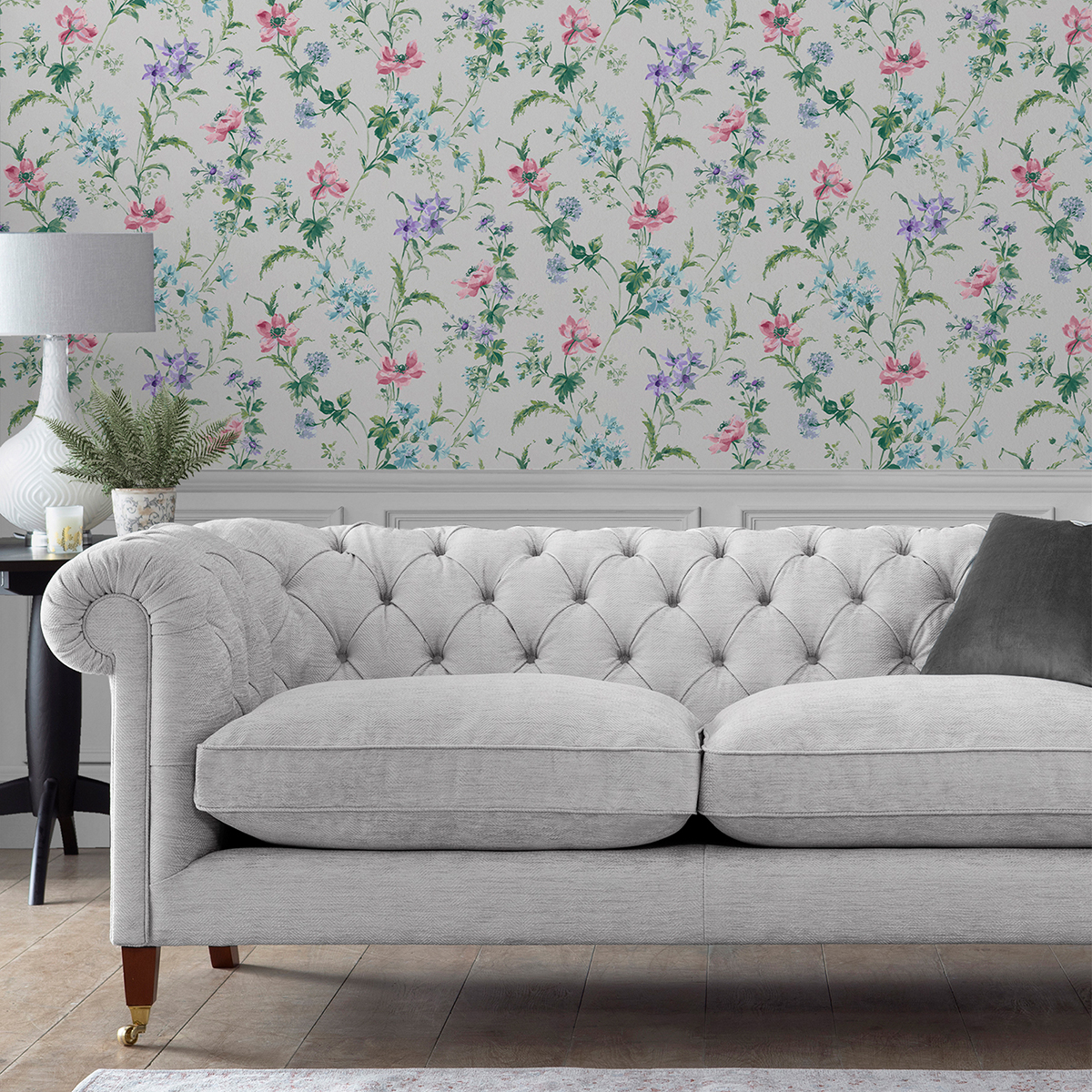 Tapet Laura Ashley Poppy Meadow Lila
