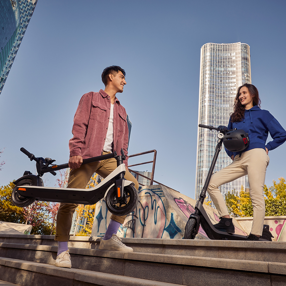 Elscooter NIU KQi2 Pro Nordic 250W Elsparkcykel i Grå 20km/h