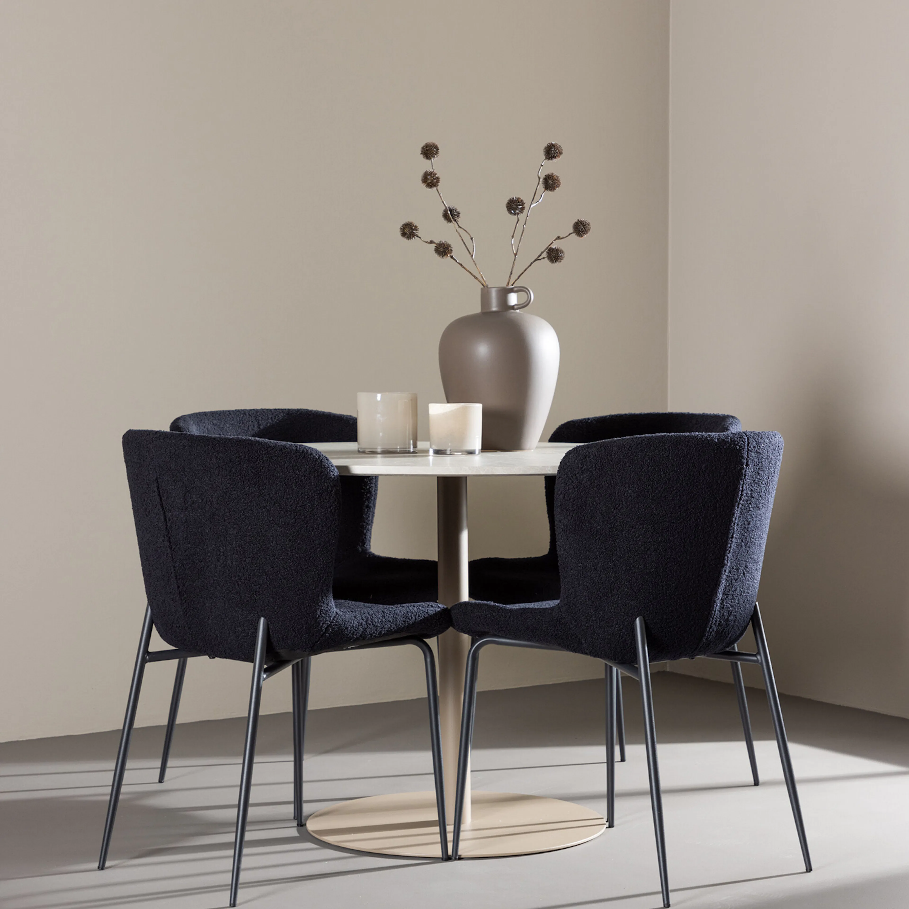 Beige/Svart