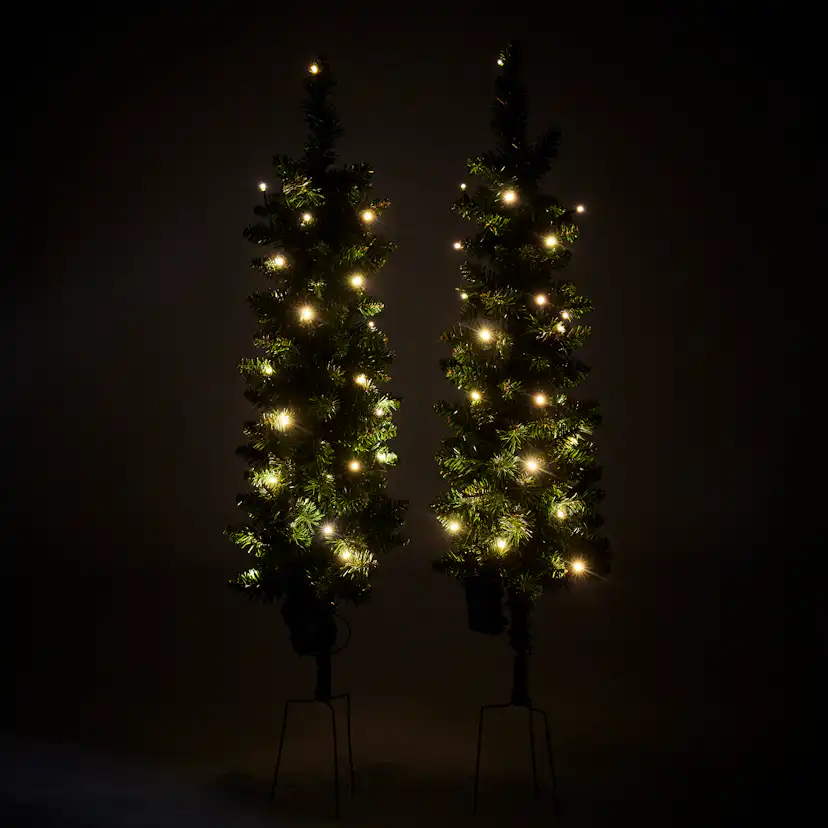 Plastgran Nordic Winter Julgransset med 2 st Granar med LED-Belysning och Jordspett Utomhus