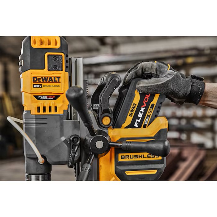 Magnetborrmaskin DeWalt DCD1623X2G 18V XR Fva 2x9 Ah