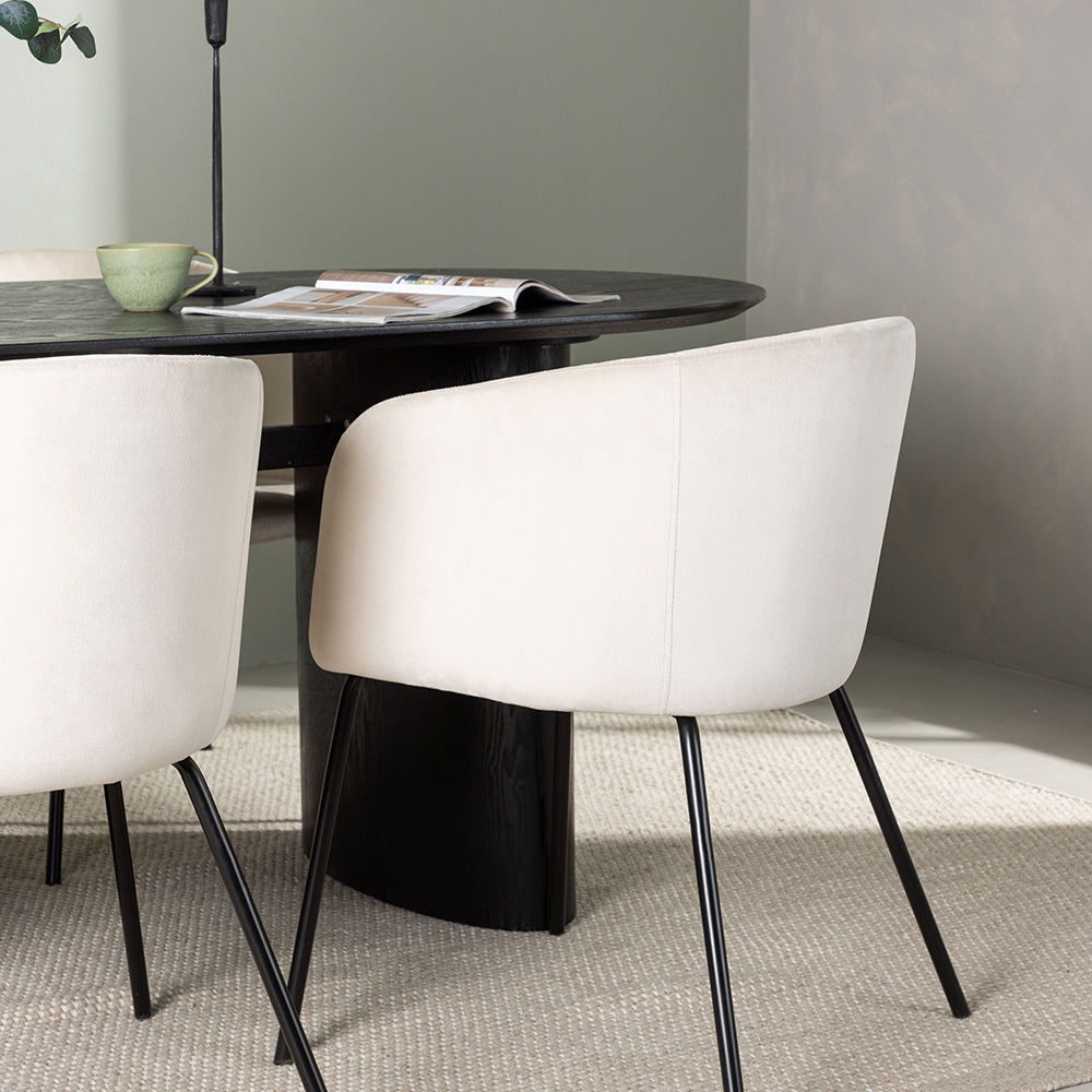 Matgrupp Venture Home Isolde med 4 st Berit stolar