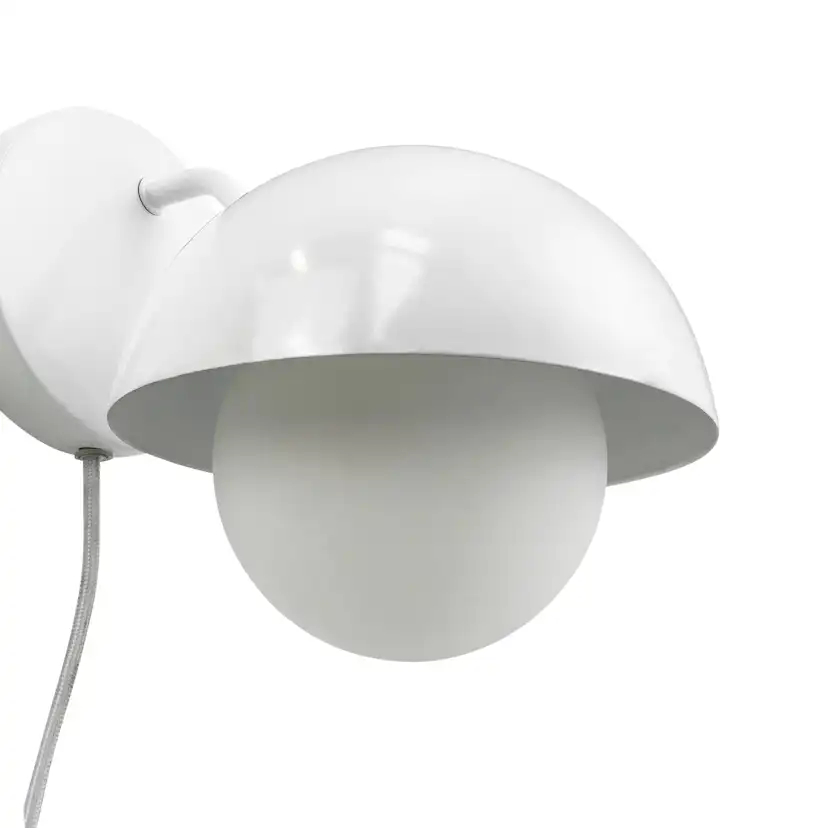 Vägglampa Dyberg Larsen Rose