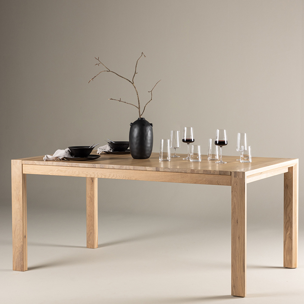 Matbord Venture Home Slider med iläggsskiva