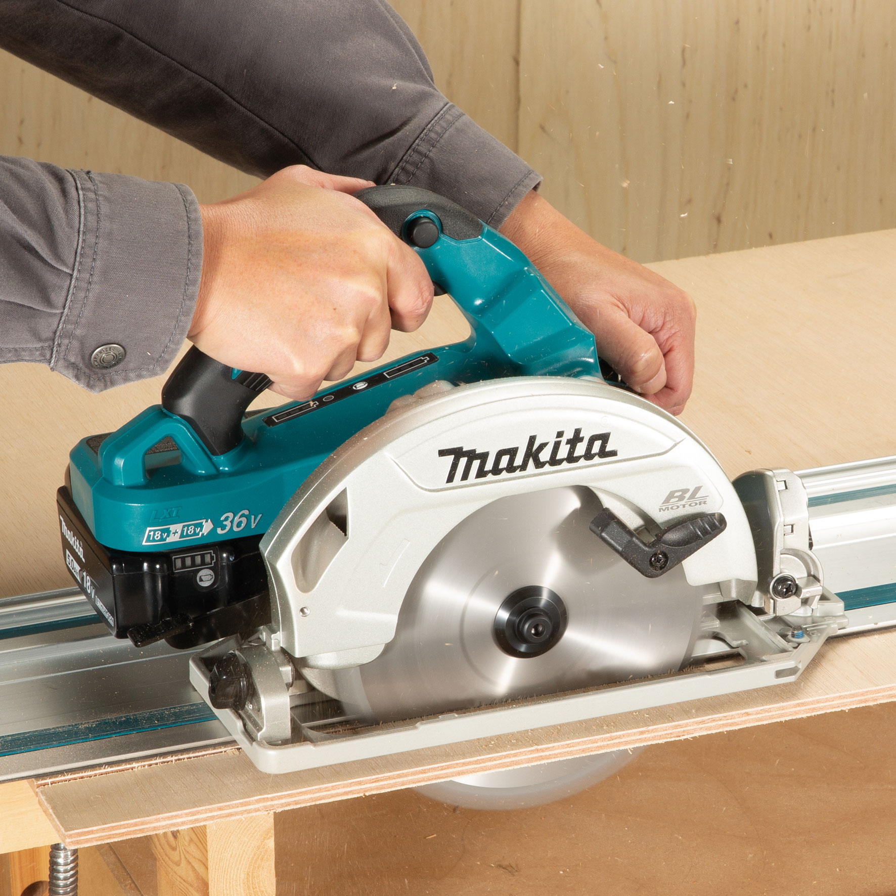 Cirkelsåg Makita DHS782Z utan Batteri