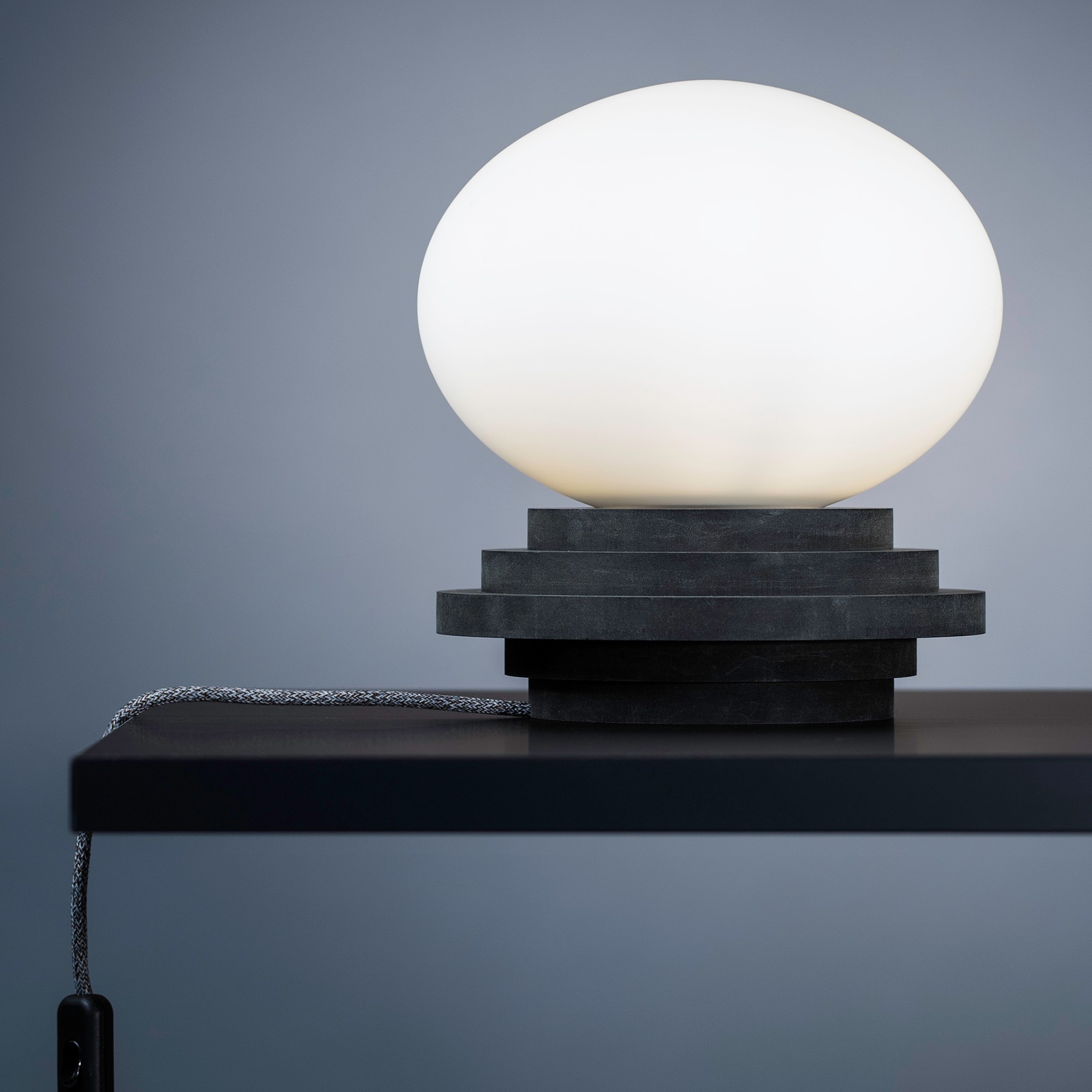 Bordslampa Markslöjd Amfi 1L Mörk Grå/Vit