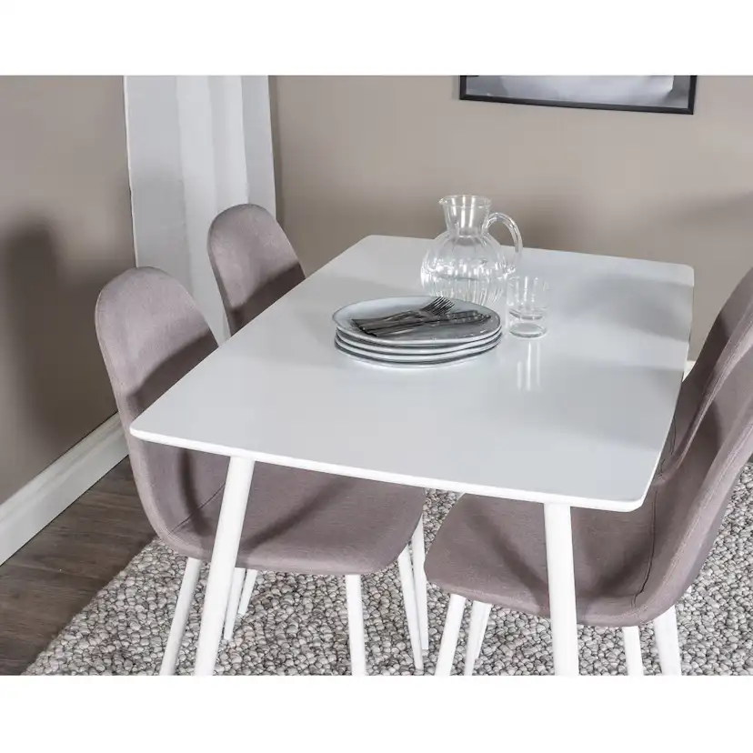 Matgrupp Venture Home Pobbie med 4 Pobbie Stolar Polyester