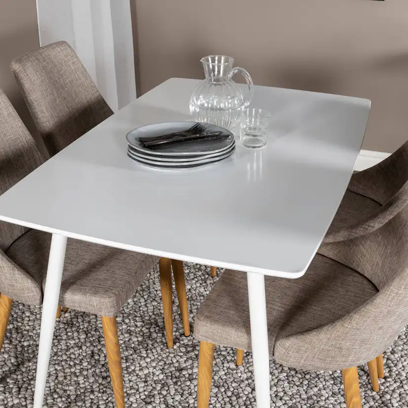Matgrupp Basic Home Ypas Rektangulärt Matbord 120 cm med 4 Ludvig Stolar