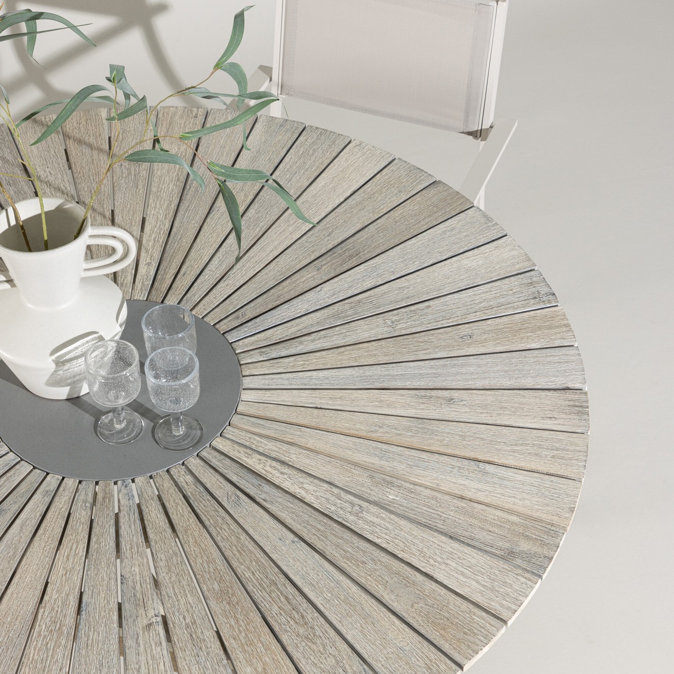 Trädgårdsbord Venture Home Rives Ø150 cm