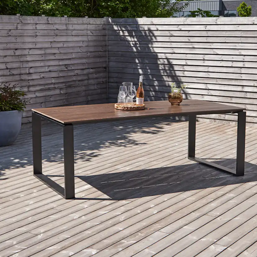 Utebord Outfit Martinus 210