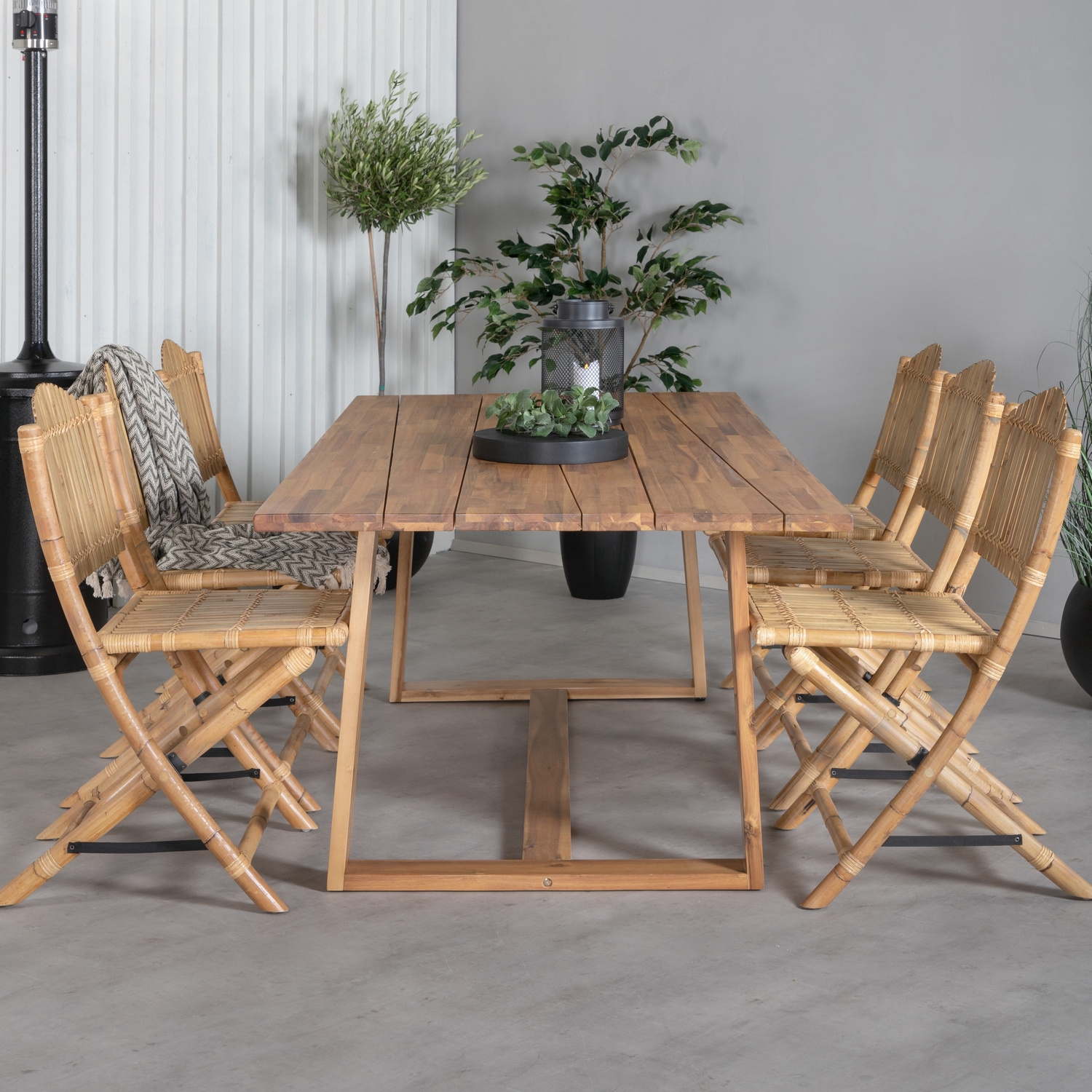 Matgrupp Venture Home Plarra med 6 Cave Matstolar