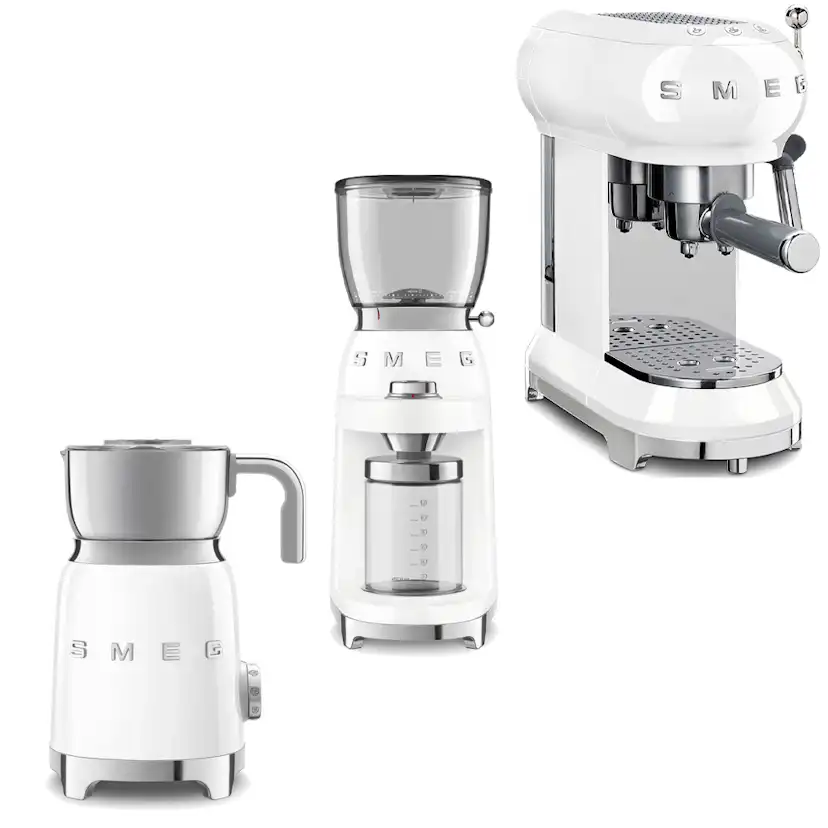Kaffepaket Smeg Espressobryggare, Kaffekvarn & Mjölkskummare