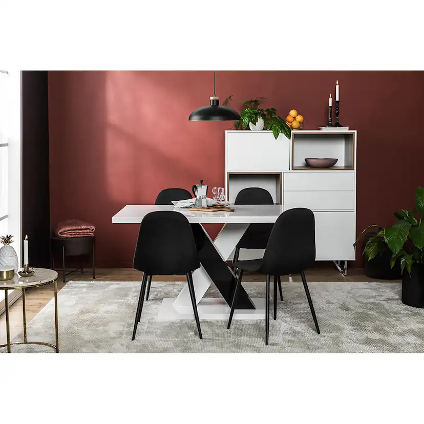 Matgrupp In Living Cesi 140 med 4 Nibe Stolar
