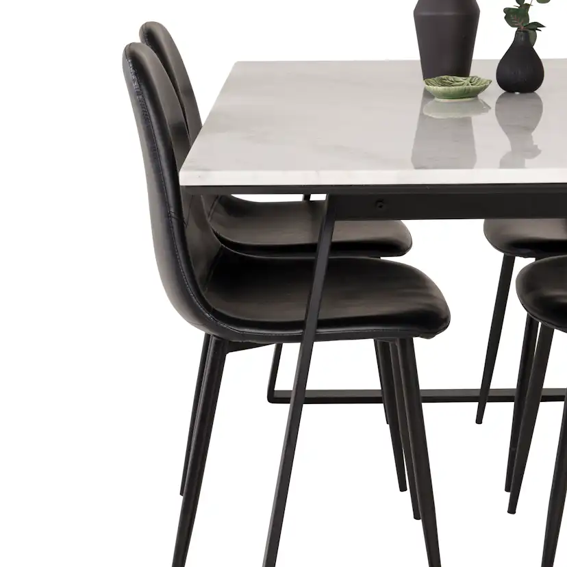 Matgrupp Venture Home Estelle 140 med 4 Pobbie Stolar Läder