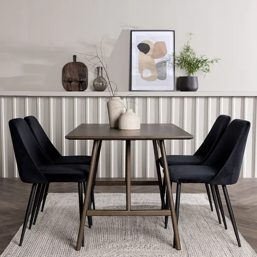Matgrupp Venture Home Kaseidon med 4 st Night stolar