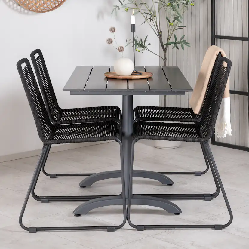 Matgrupp Venture Home Denver med 4 Lindos Stolar