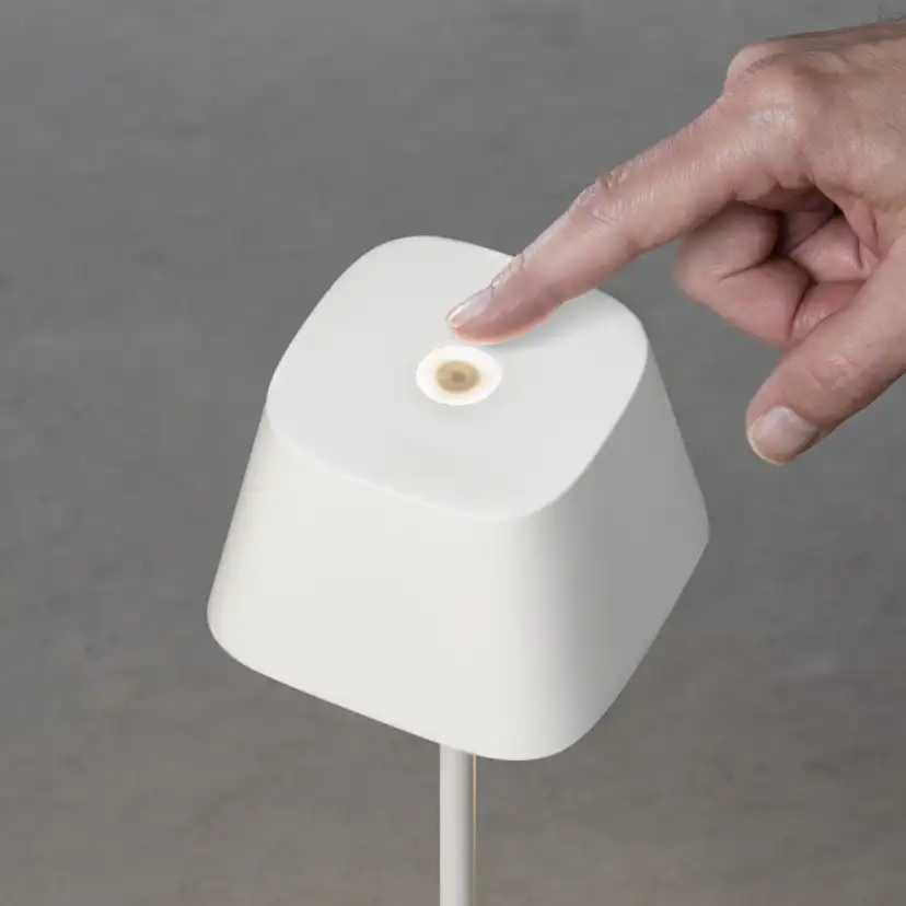 Portabel Lampa Gnosjö Konstsmide Capri Bordslampa USB
