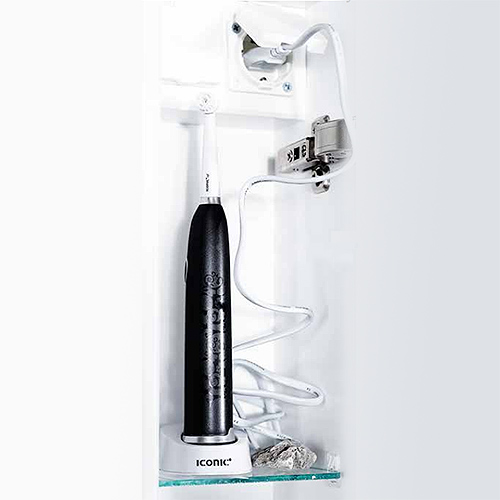 Eluttag tvättställslåda Björbo Badrum  Saga 230 V