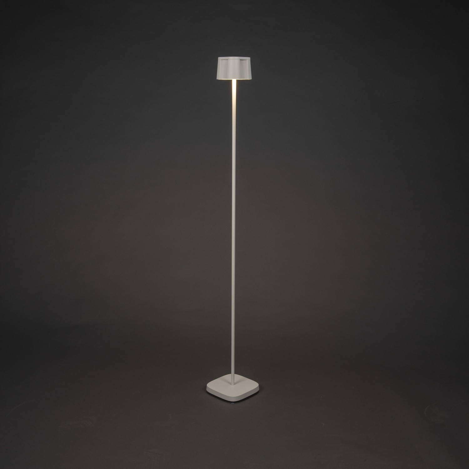Golvlampa Gnosjö Konstsmide Nice USB