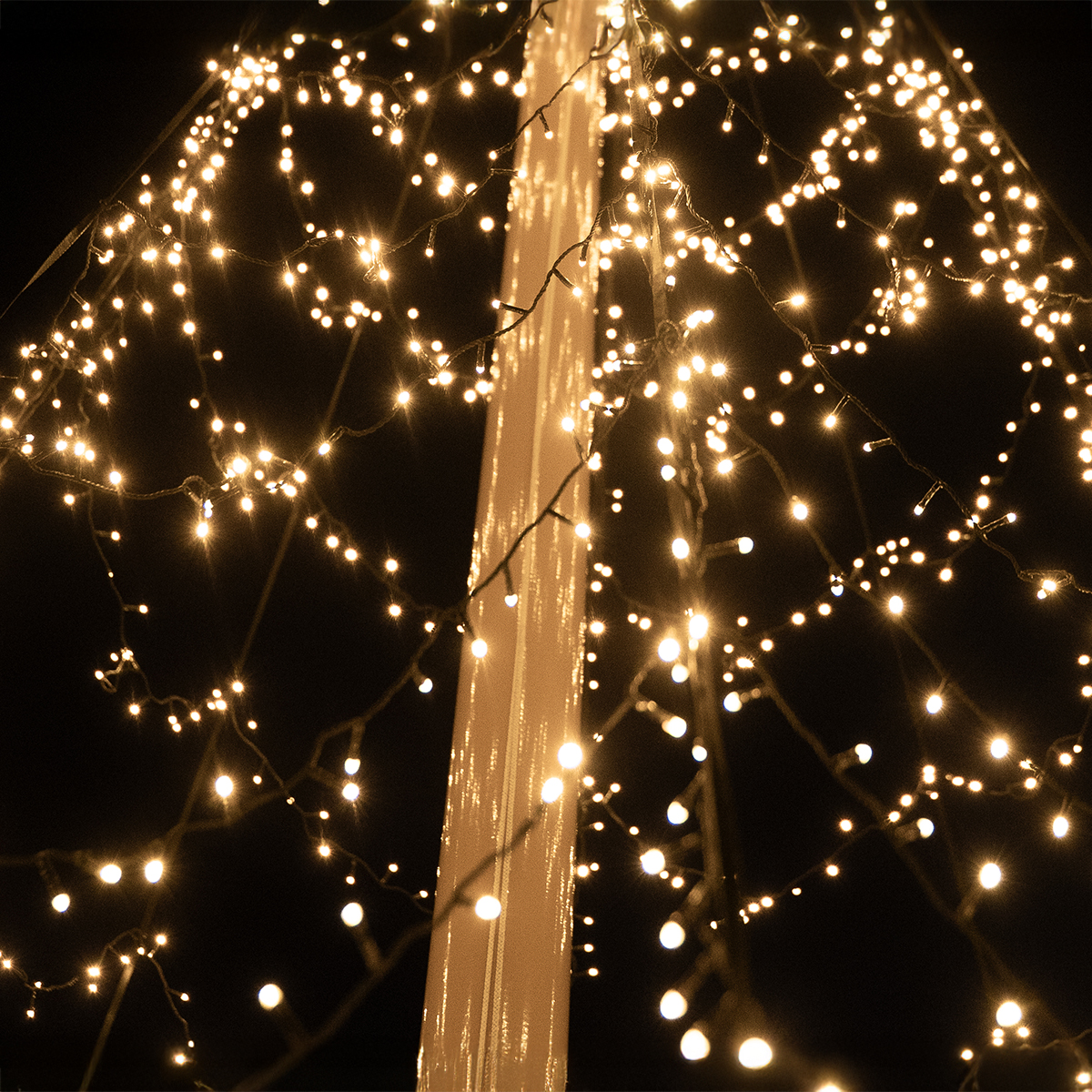 Flaggstångsbelysning Glimma 12 m 4000 LED DUOLED med app 12m, 4000 ljuskällor, DUOLED