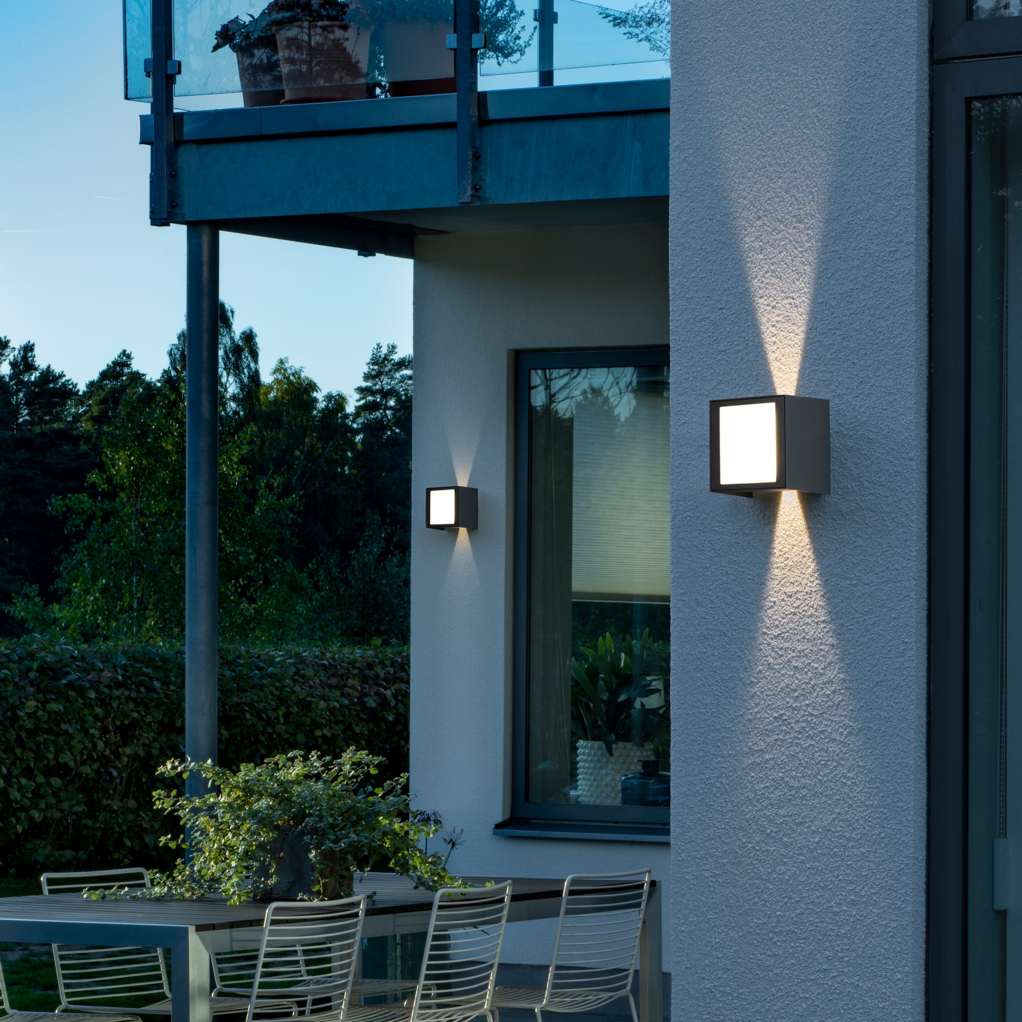 Vägglykta Gnosjö Konstsmide Cremona Upp/Ned/Fram 3X3W High Power LED