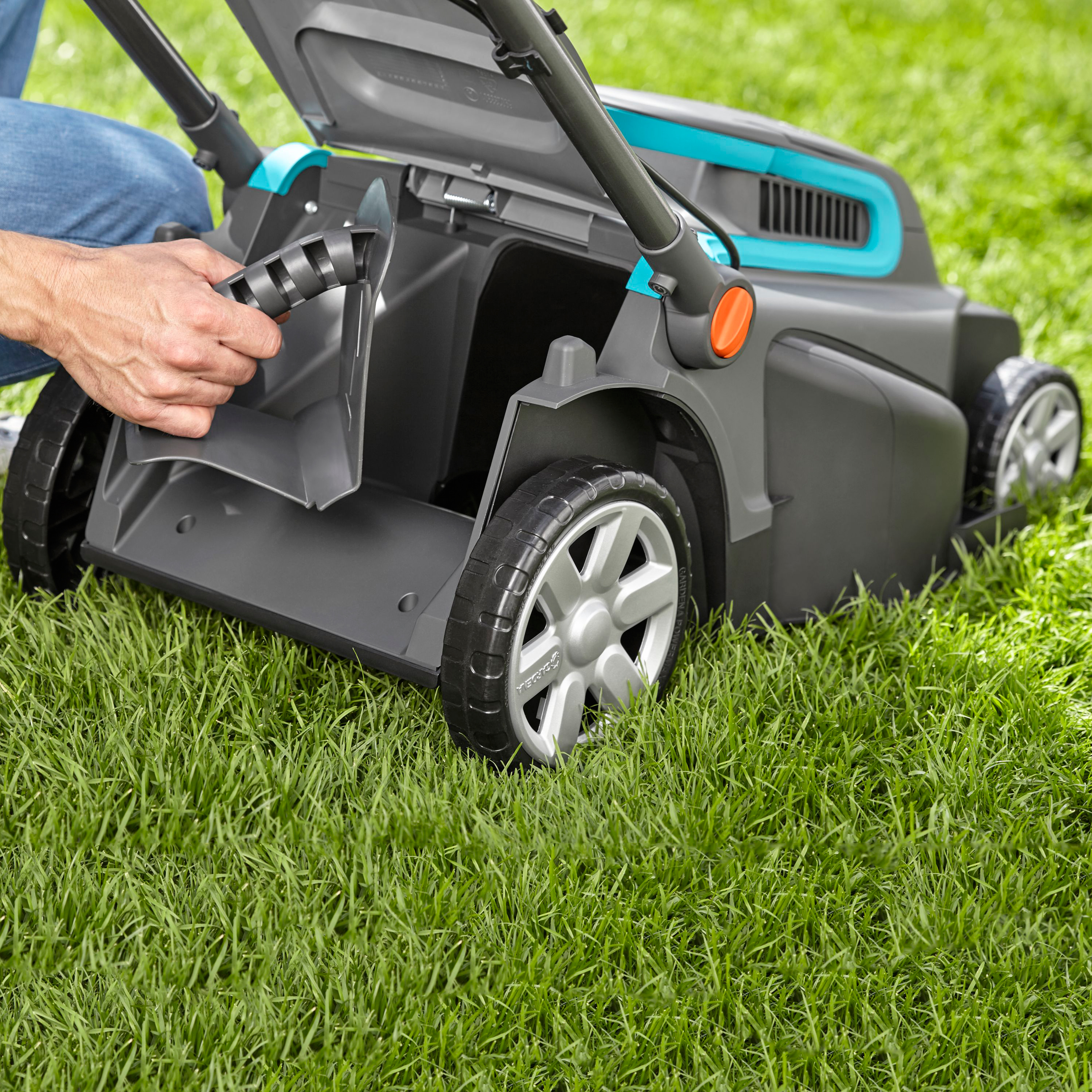 Gräsklippare Gardena PowerMax 1600/37
