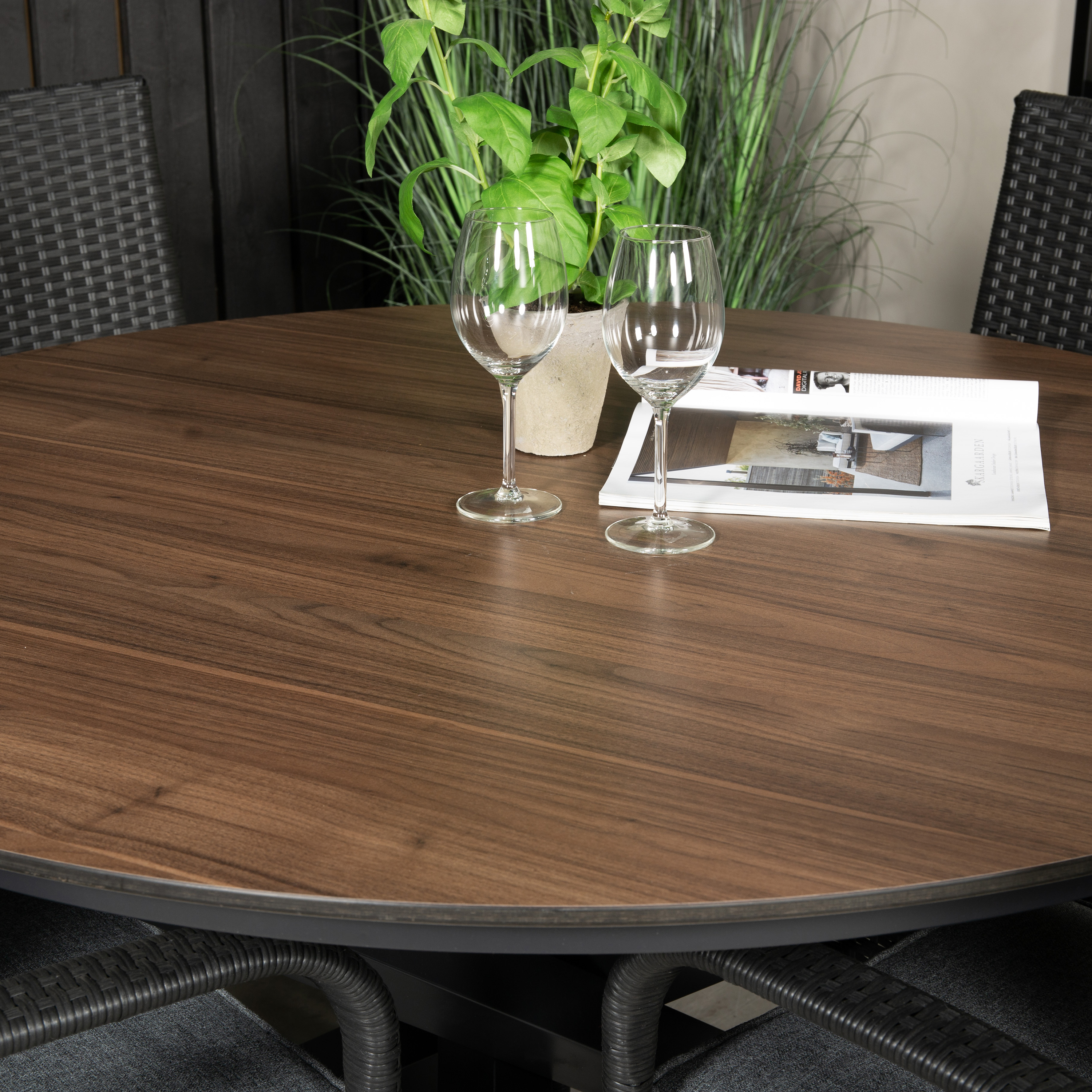 Matgrupp Venture Home Lea Ø 120 med 4 Asta Stolar