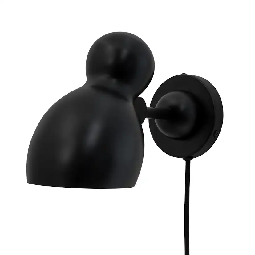 Vägglampa Dyberg Larsen Ludo