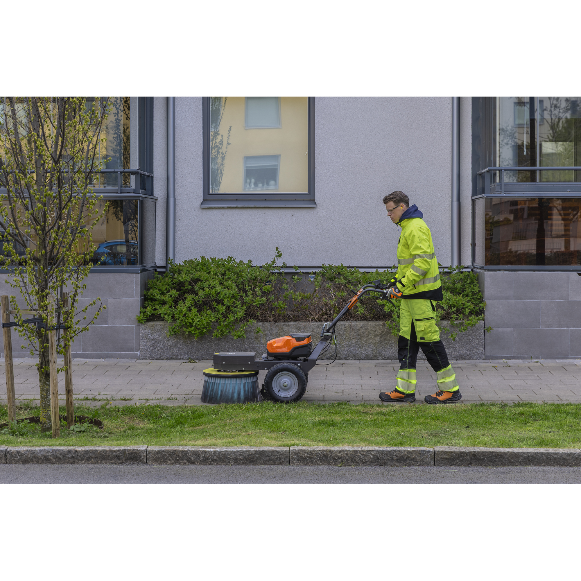 Borstmaskin Husqvarna WB 560i Ogräsborste