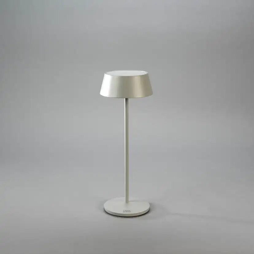 Bordslampa Gnosjö Konstsmide Menton USB Portabel