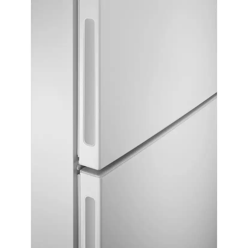 Fristående Kyl & Frys Electrolux LTB1AE24W0 med ColdSense och LowFrost