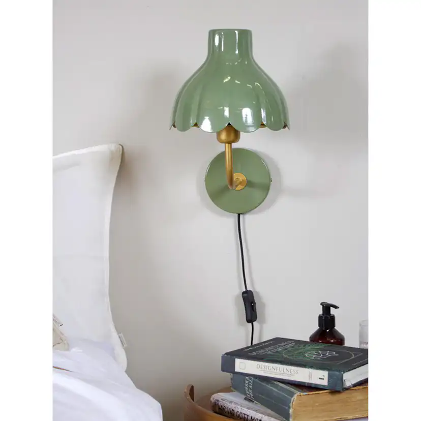 Wells vägglampa Grön