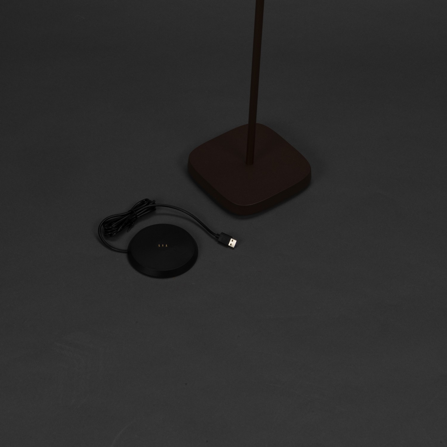 Golvlampa Gnosjö Konstsmide Nice USB