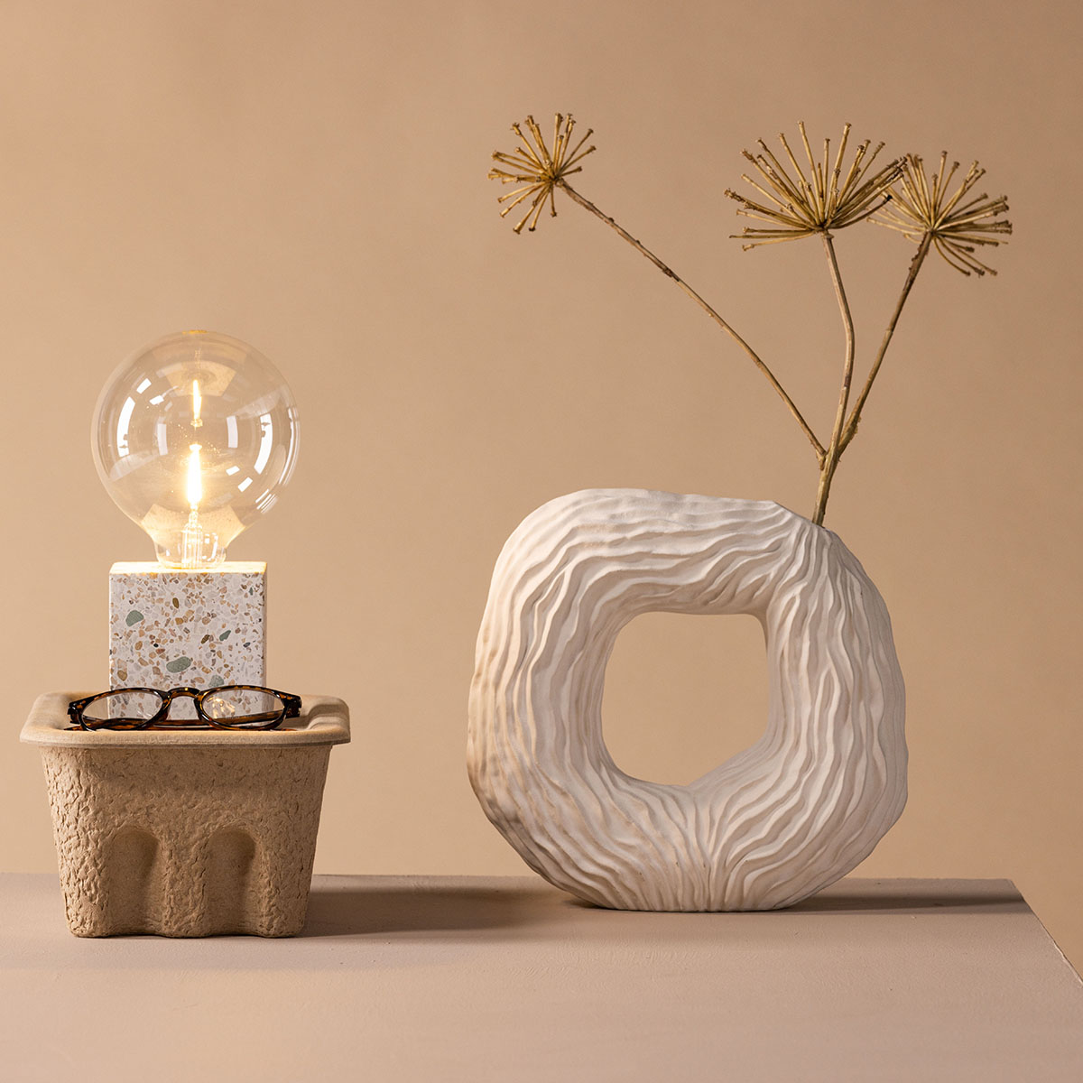 Rilche Table Lamp - Grey / Clear Glass Grå