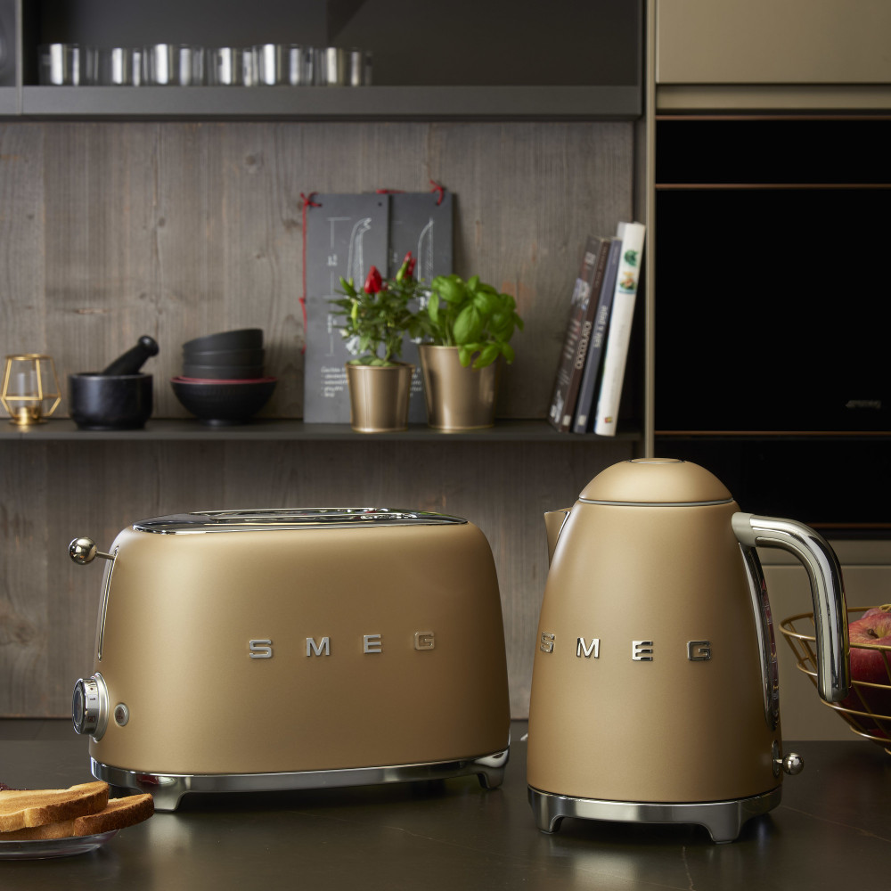 Vattenkokare Smeg KLF03
