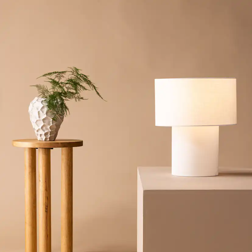 Bordslampa Venture Home Globia