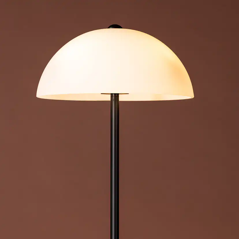 Golvlampa Venture Home Ferrand