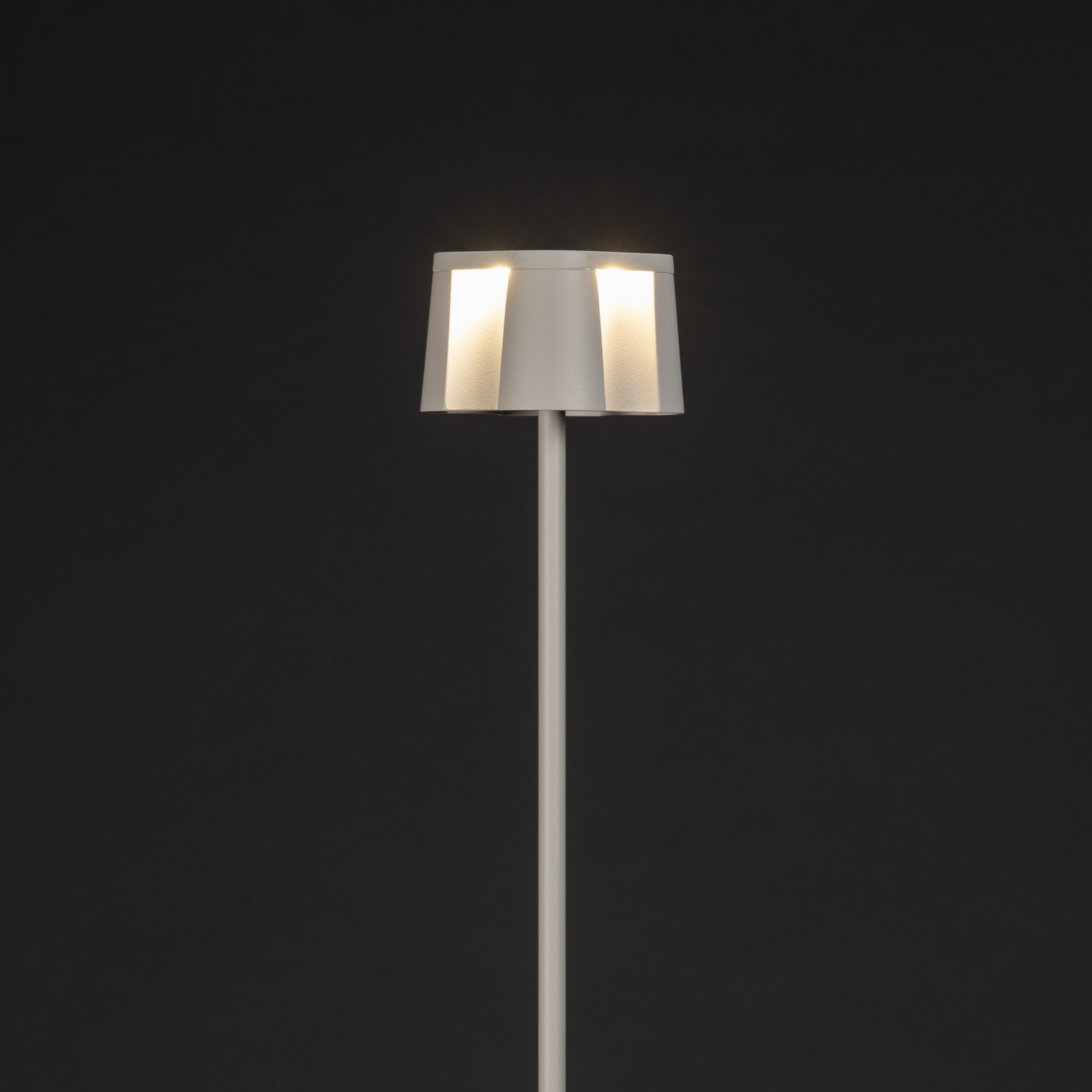 Golvlampa Gnosjö Konstsmide Nice USB