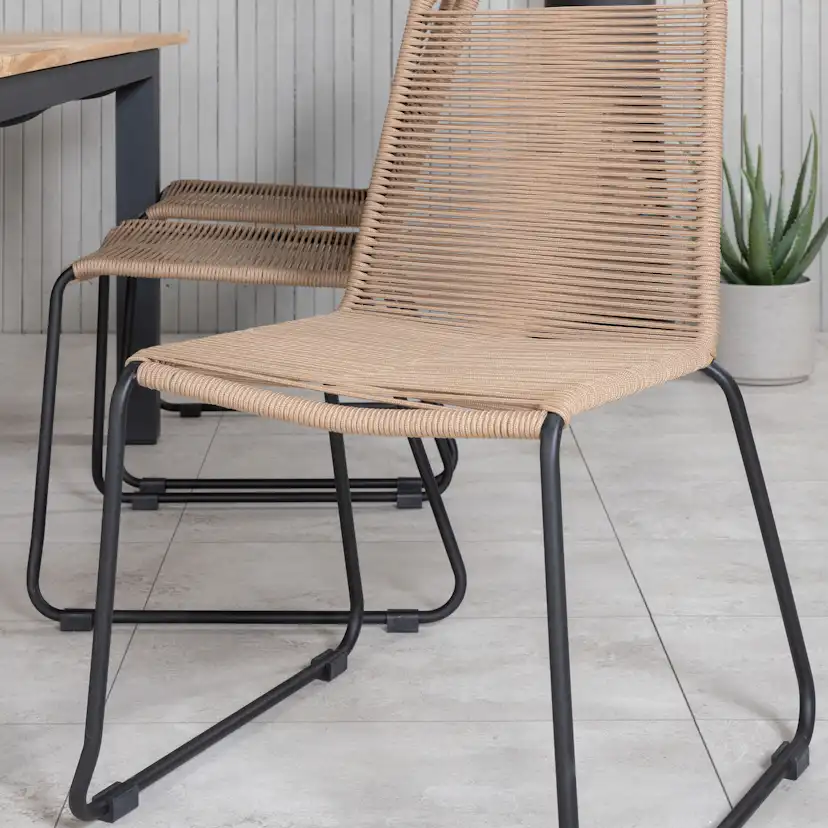 Panama Table 152/210 - Black/Teak+Lindos Stacking Chair - Bl Latte