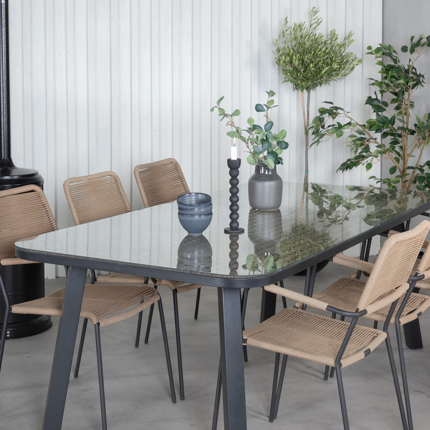 Matgrupp Venture Home Peoria med 6 Leon Matstolar