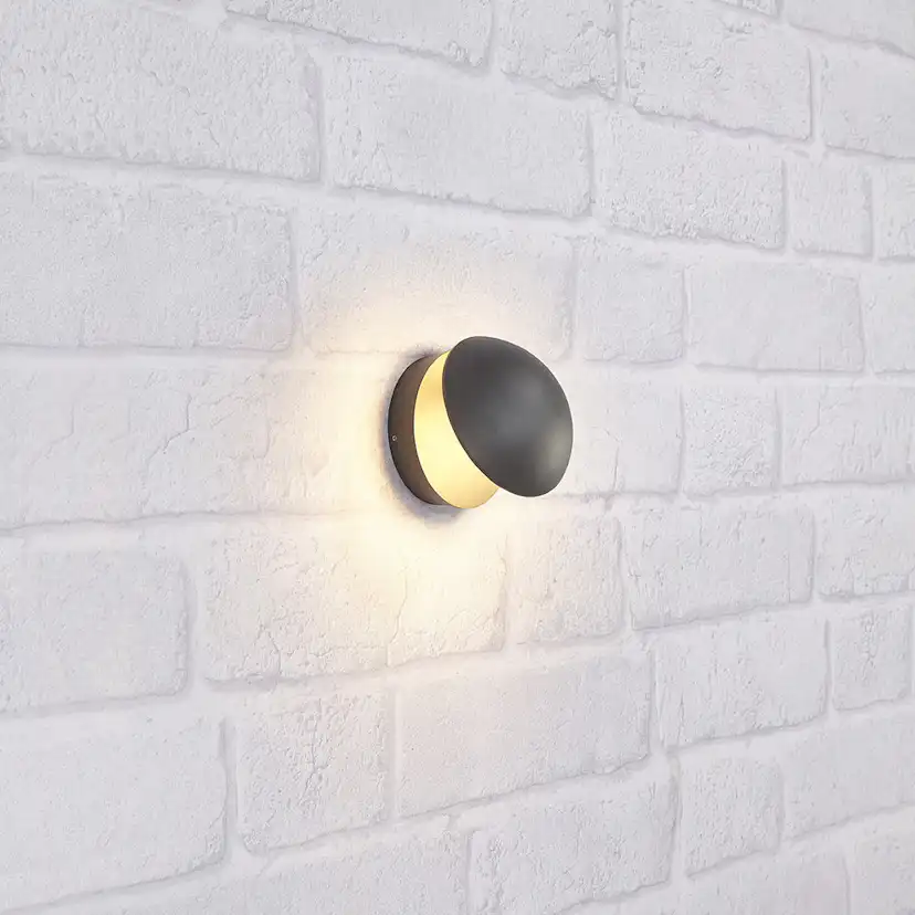 Vägglampa Markslöjd Bugsy