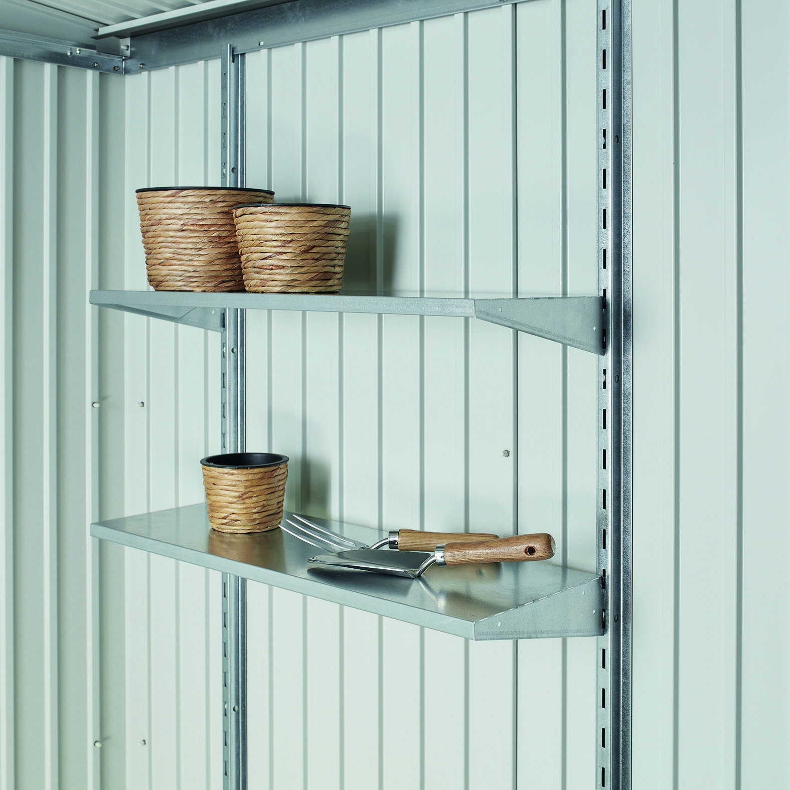 Hyllset Biohort Tillval till Förråd & Redskapsbodar